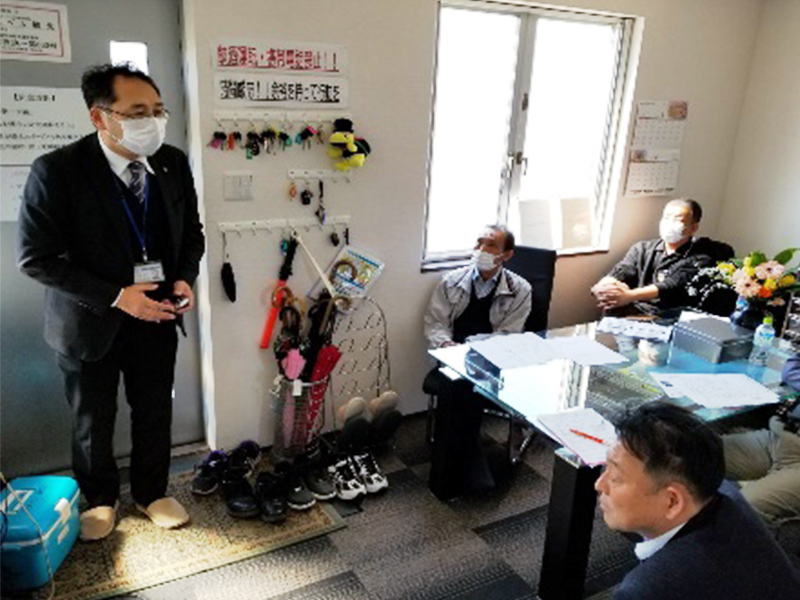 外部から講師を招き安全運転講習会